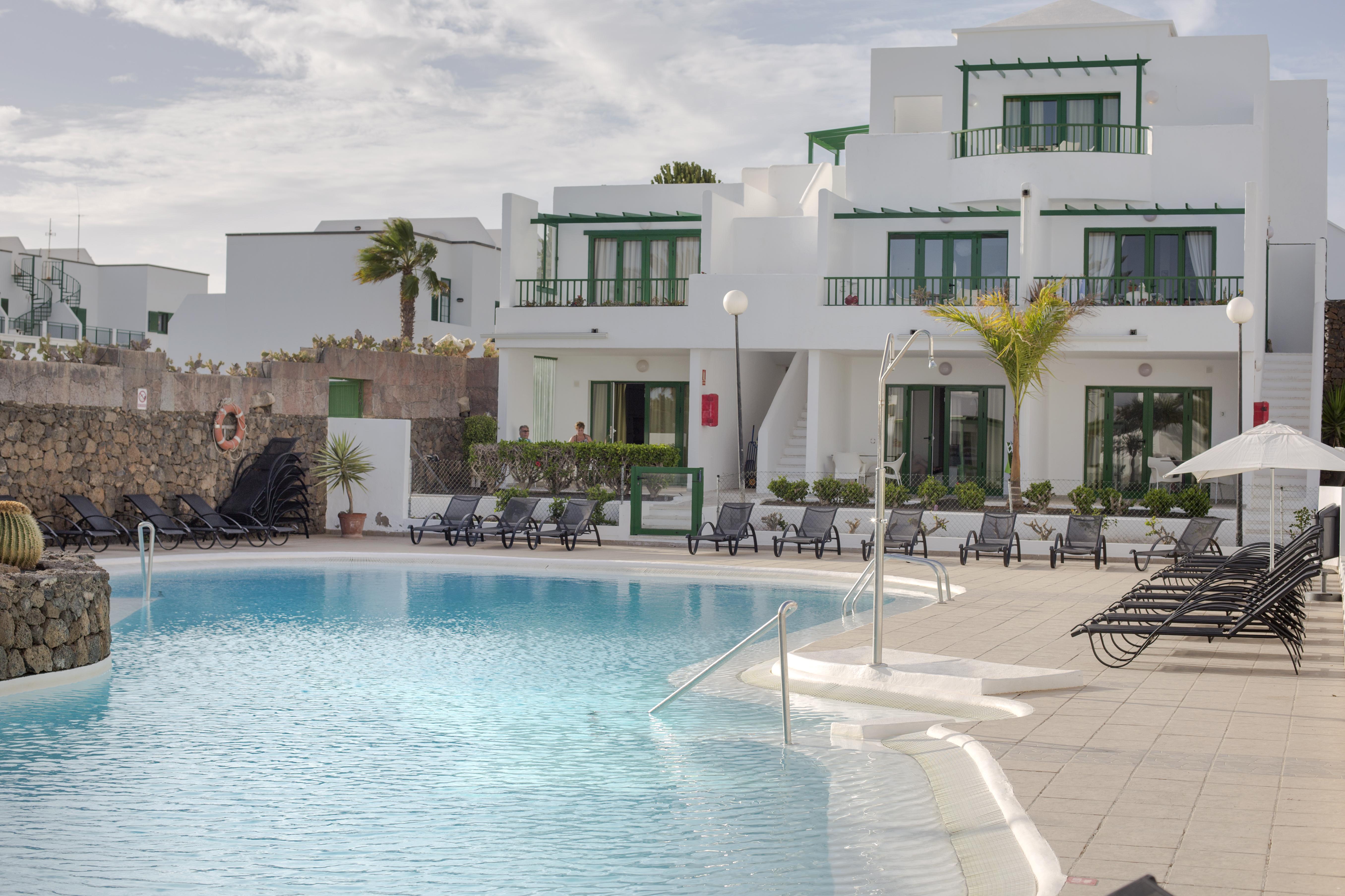 Apartamentos El Guarapo Costa Teguise Eksteriør billede