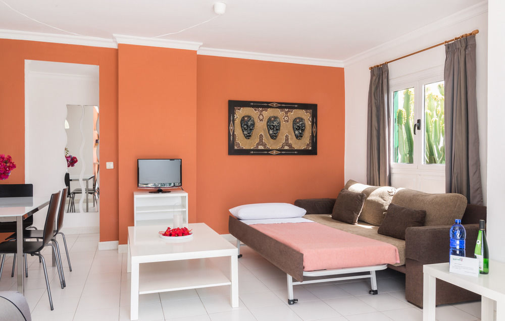 Apartamentos El Guarapo Costa Teguise Eksteriør billede
