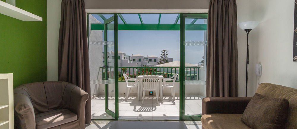 Apartamentos El Guarapo Costa Teguise Eksteriør billede